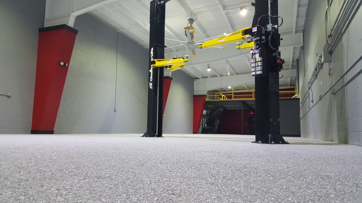 Warehouses in Dayton, Ohio - Warehouse flooring with decorative flakes - Queen City Surface Coatings industrial coating